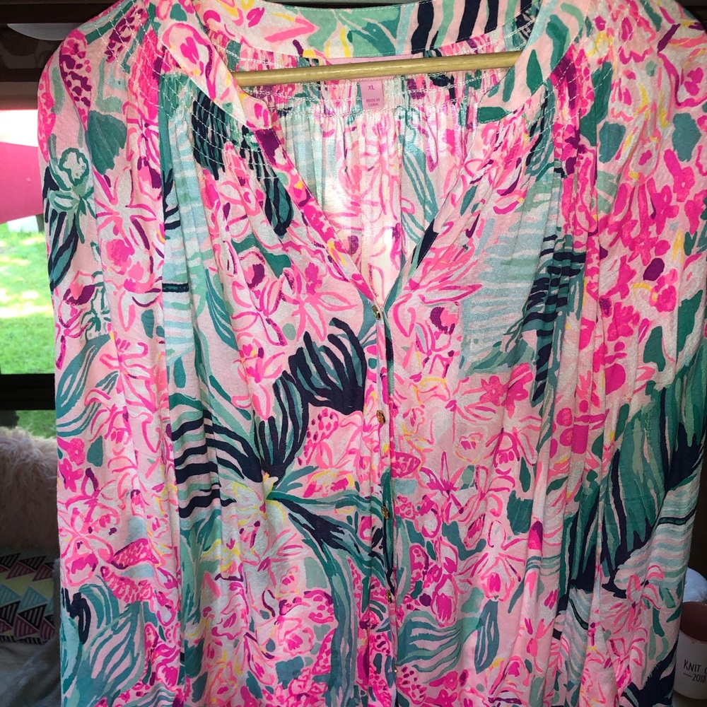 Lilly Pulitzer Top in size XL